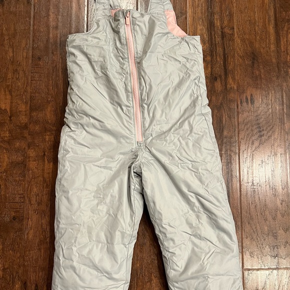 Snow bib - Picture 2 of 3